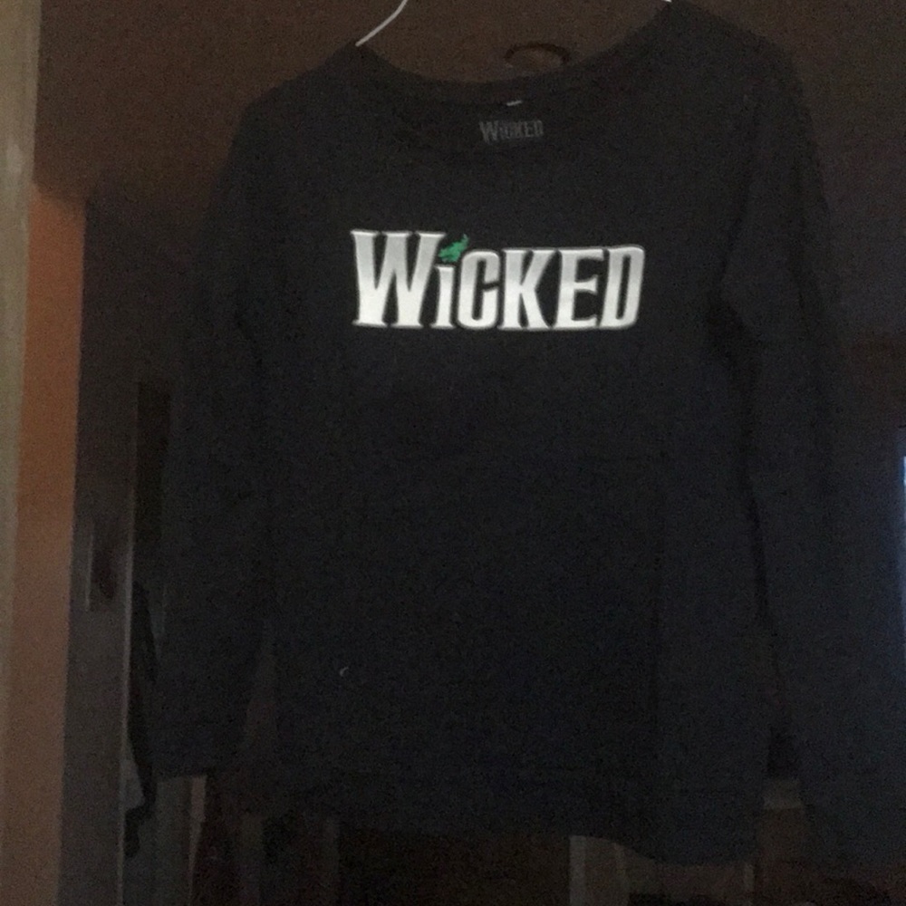 Long sleeved wicked shirt